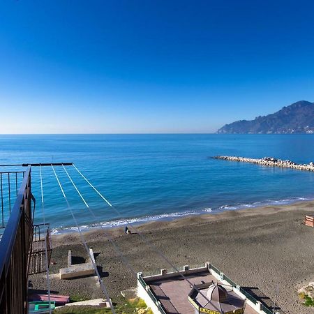 On The Beach Sea-View&Kitchen In Room Salerno Exterior photo