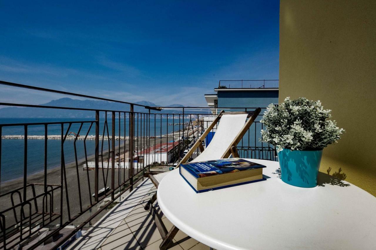 On The Beach Sea-View&Kitchen In Room Salerno Exterior photo